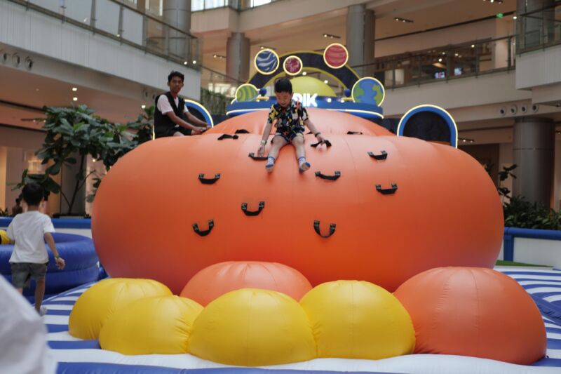 PIK Avenue Hadirkan ROBOTOWN untuk Liburan Keluarga