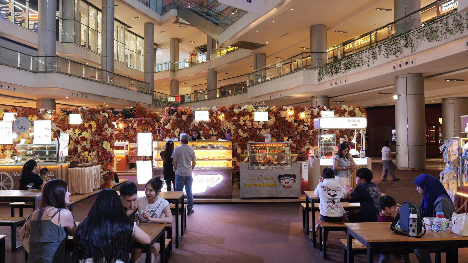 Autumn Foliage: Saat Warna-Warni “Autumn” Hadir di PIK Avenue