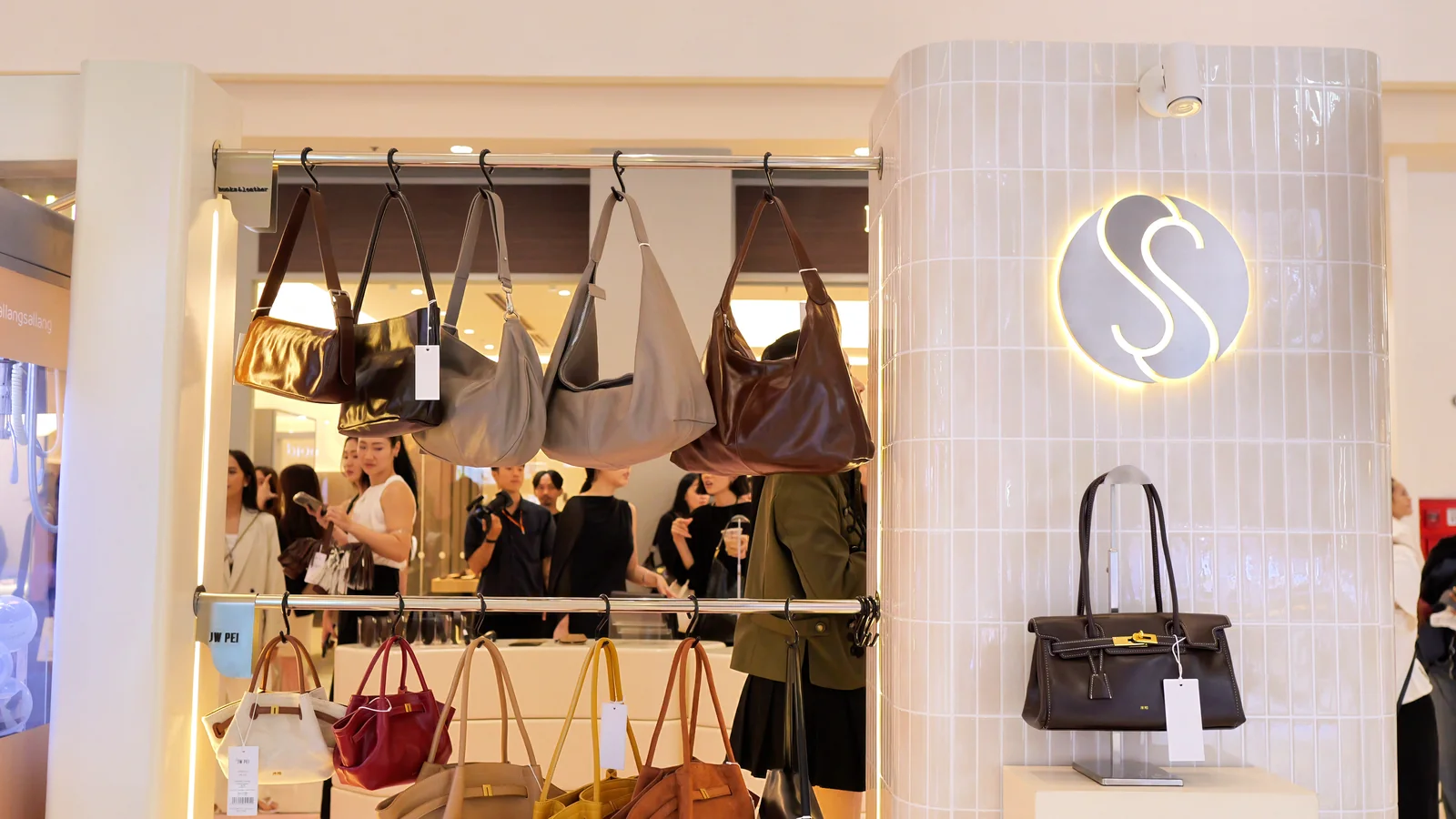 Meet SallangSallang: Korean Global Fashion Finds Are Here! &bull; PIK Avenue